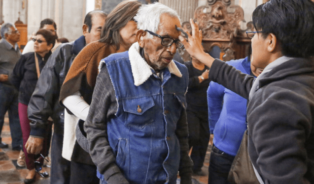 Fieles tomarán ceniza virtual para evitar aglomeraciones