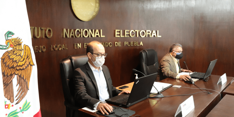Van 47 funcionarios del INE contagiados