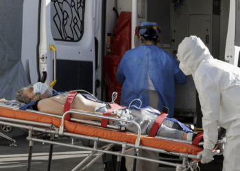Cada hospitalizado por COVID cuesta medio millón de pesos