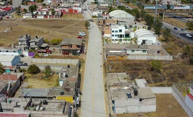 Ayuntamiento de Cuautlancingo entrega obra de pavimentación y drenaje