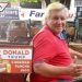 Hombre similar a Donald Trump vende choripanes en Paraguay (VIDEO)