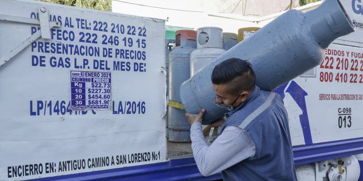Canacintra evalúa daños en la industria por escasez de gas natural 