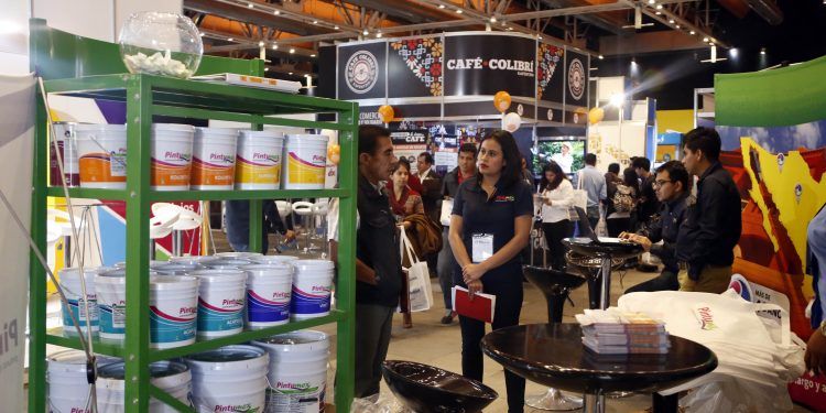 Crecen ingresos y remuneraciones de empresas comerciales en Puebla