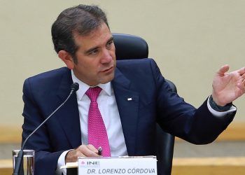 Rechaza Lorenzo Córdova aplazar elecciones por Covid