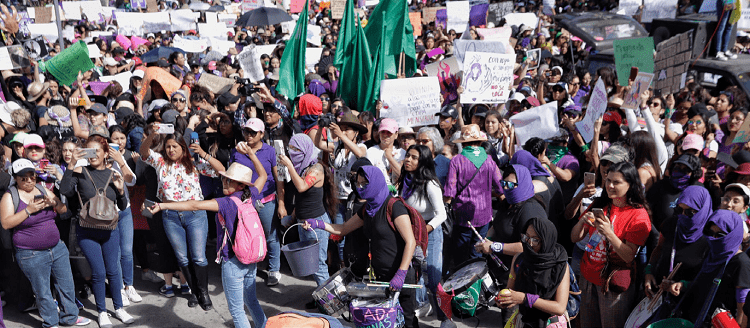 Planean segunda #CadenaFeministaMX en marzo