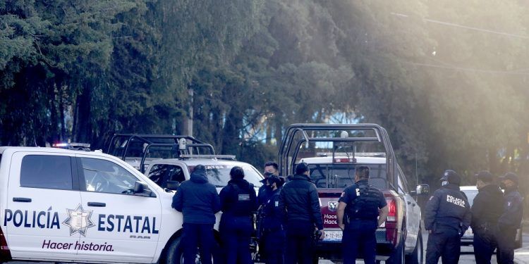 Cadáver encobijado es hallado en la colonia Cleotilde Torres