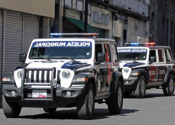 Operativo del Ayuntamiento de Puebla no funciona; ambulantes y comercios aprovechan el Día del Amor