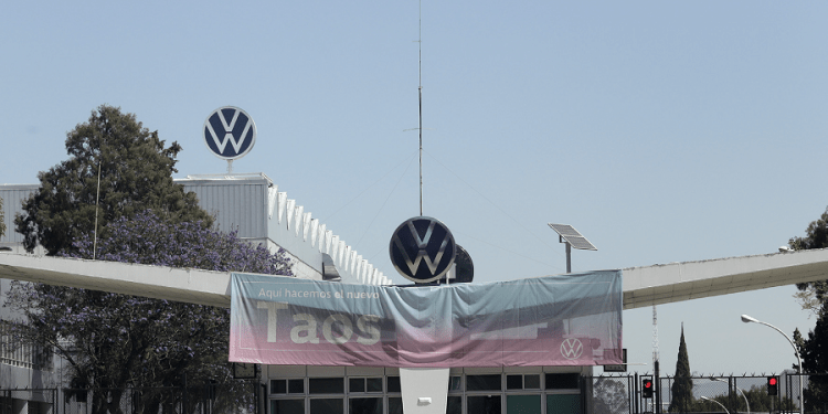 VW amplía paro técnico y no producirán Jetta dos días más