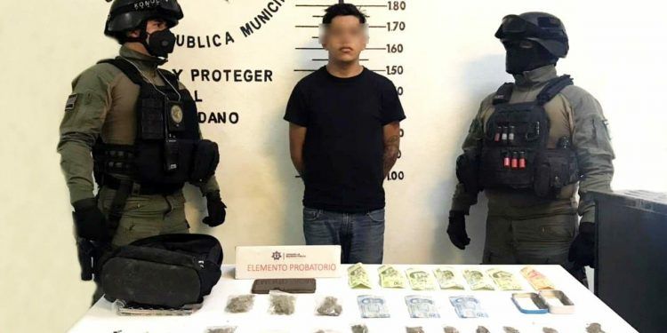 Policía de San Pedro Cholula detiene a narcomenudista