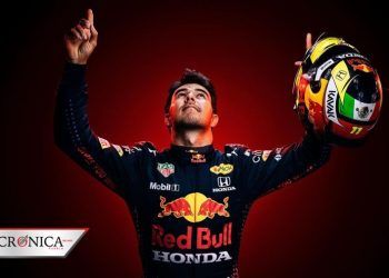 Problemas técnicos y recuperación: así fue el debut de Checo Pérez en Red Bull