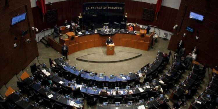Aprueba aplanadora morenista en el Senado reforma eléctrica