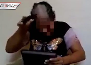 Obliga a su esposa a cortarse el cabello por supuesta infidelidad