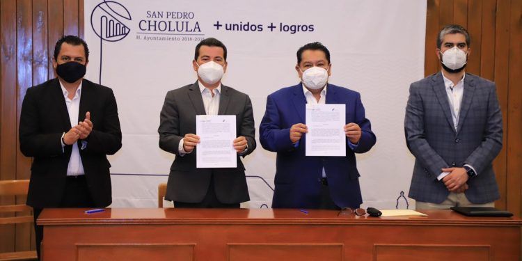 Secretaría de Movilidad y San Pedro Cholula firman convenio de colaboración