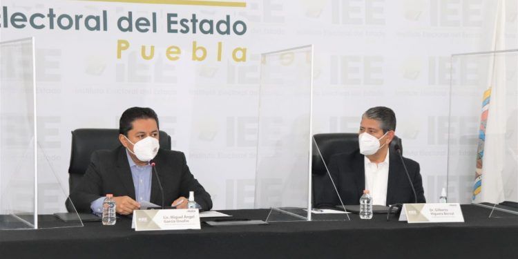 Aplican 15 % de dosis Pfizer en primer día de vacunación en Tehuacán
