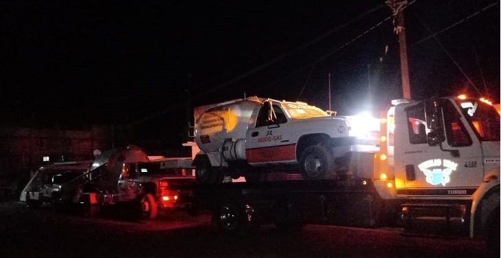 Catea FGE casa en Tlalancaleca y asegura 22 unidades ligadas al robo de combustible