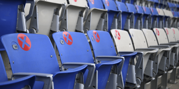 El estadio Cuauhtémoc, a la espera de su afición