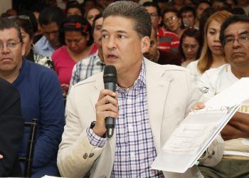 Congreso avala renuncia