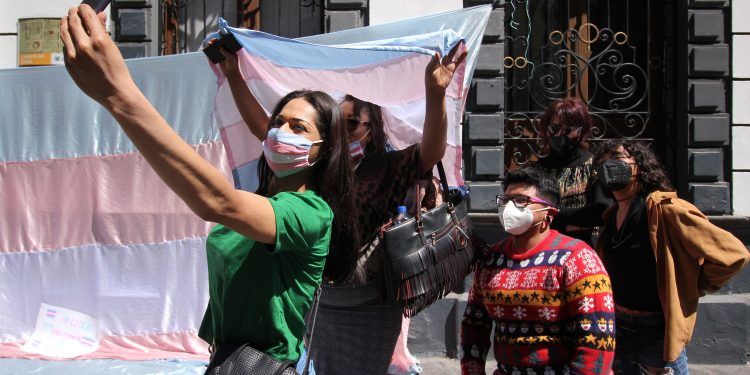 Apoyan cambio de género 40% de los poblanos