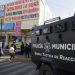 Operativo policial en el mercado de Amalucan; instalan lonas para venta temporal