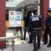 Presuntos asaltantes de oficinas en Romero Vargas están identificados y serán detenidos: Barbosa