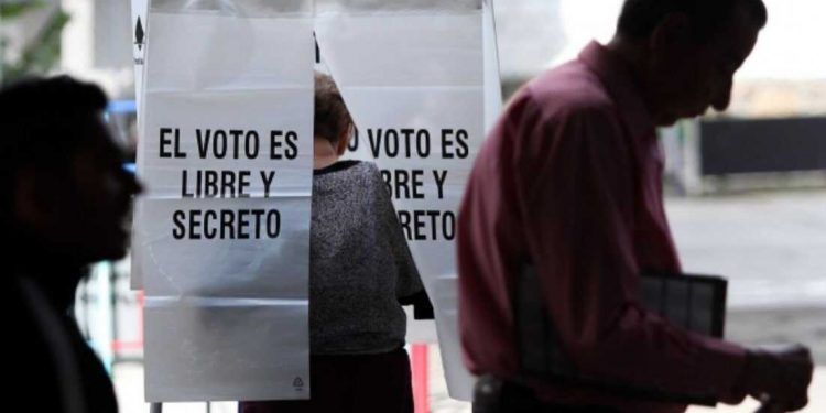 Entre inseguridad, pandemia y amagos para desacreditar al INE arrancan campañas en México