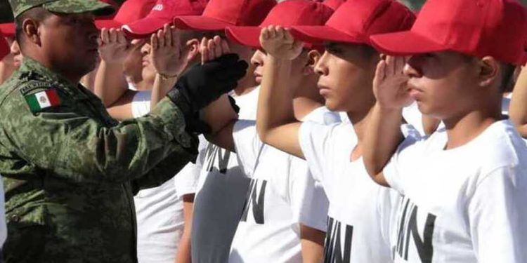 Aprueban comisiones en Senado desaparecer obligatoriedad para realizar servicio militar en menores de 18 años
