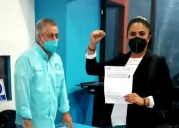 Evelyn Huerta se registra como candidata a la alcaldía de Puebla por Nueva Alianza 