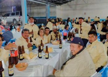 Edil suplente de Tepanco de López arma fiesta en plena pandemia 