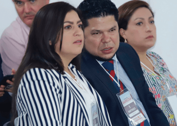 Inventaron la encuesta a favor de Rivera: Biestro