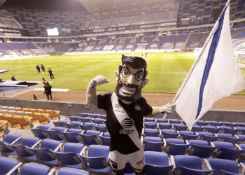 ¡Al fin, afición en el estadio!
