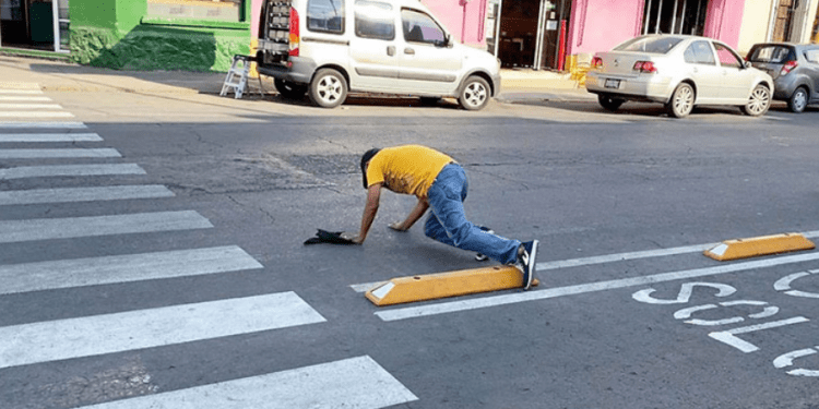 Una esquina con tropezones