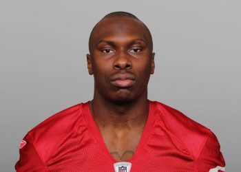 Ex jugador de la NFL mató a cinco personas y luego se suicida en EU
