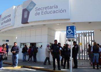 241 profesores fallecen por COVID-19 en Puebla