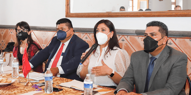 Piden a servidores públicos no intervenir en elección