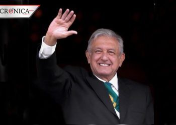 ‘Se analiza posibilidad’: AMLO, sobre renovación del INE