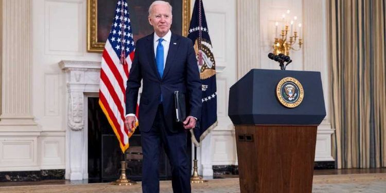 Biden se suma a solidaridad internacional y ofrece ayuda a México