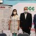 Entre críticas, Claudia Rivera Vivanco firma agenda del CCE