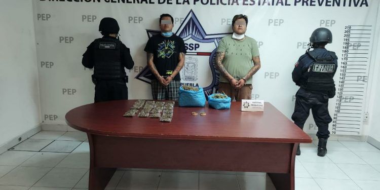 Capturan a dos presuntos integrantes de la banda de «El Cava» en la ciudad de Puebla 