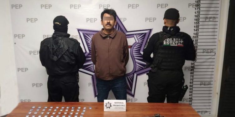 Sujeto con 32 dosis de droga es detenido en Huauchinango