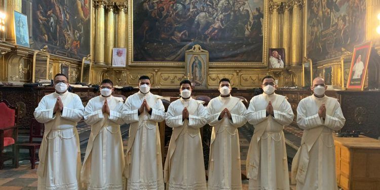 Arquidiócesis de Puebla cuenta con siete nuevos sacerdotes y cuatro canónigos