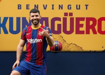 Barcelona firma a Sergio «Kun» Agüero por dos temporadas
