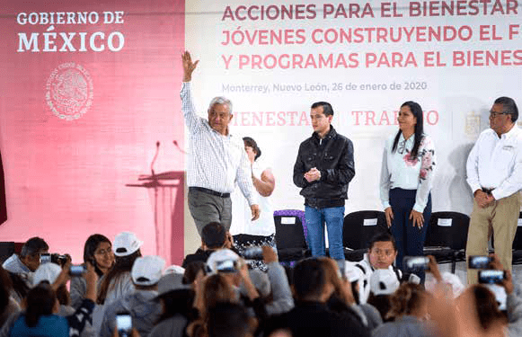 Los poblanos en el Pejebús