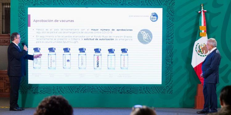 Embarazadas recibirán vacuna anti COVID en México desde la novena semana de gestación