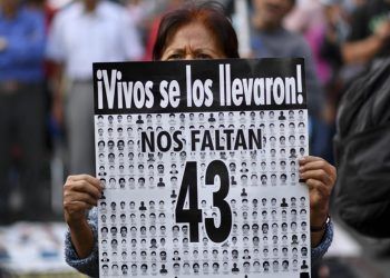 Estados Unidos entrega expediente a México sobre el caso Ayotzinapa