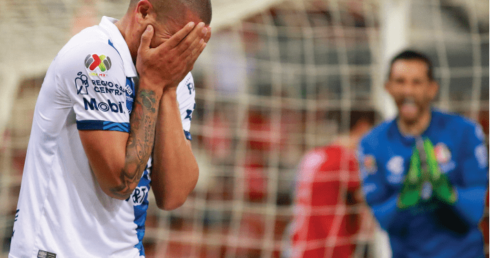 Con un pie fuera de la liguilla