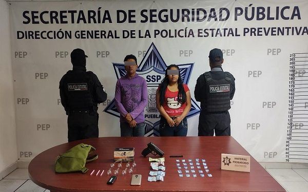 Pareja vendía droga en su negocio de comida de Cuautlancingo