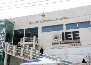 Con tropiezos, justo a un mes de la jornada electoral