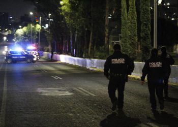 Dos adultos mueren atropellados en la Recta a Cholula; se salvan dos menores