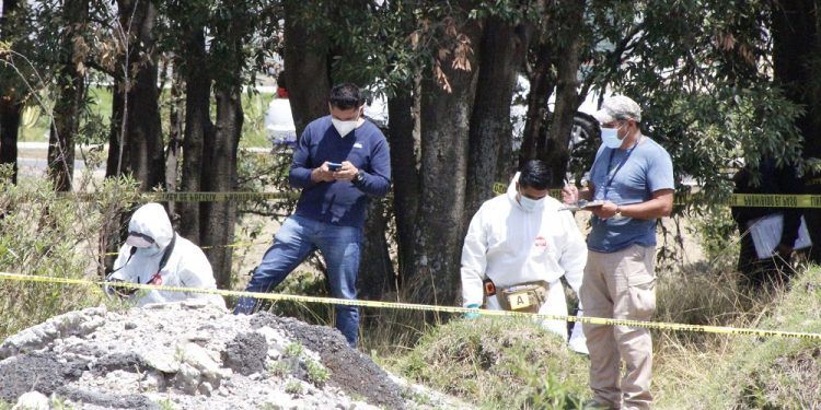 Cadáver en estado de descomposición es ubicado en Santa María Xonacatepec