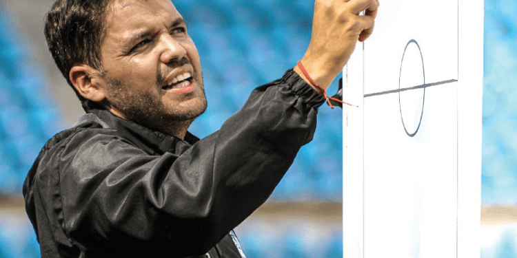 Fundamental, ganar en la ida: Larcamón